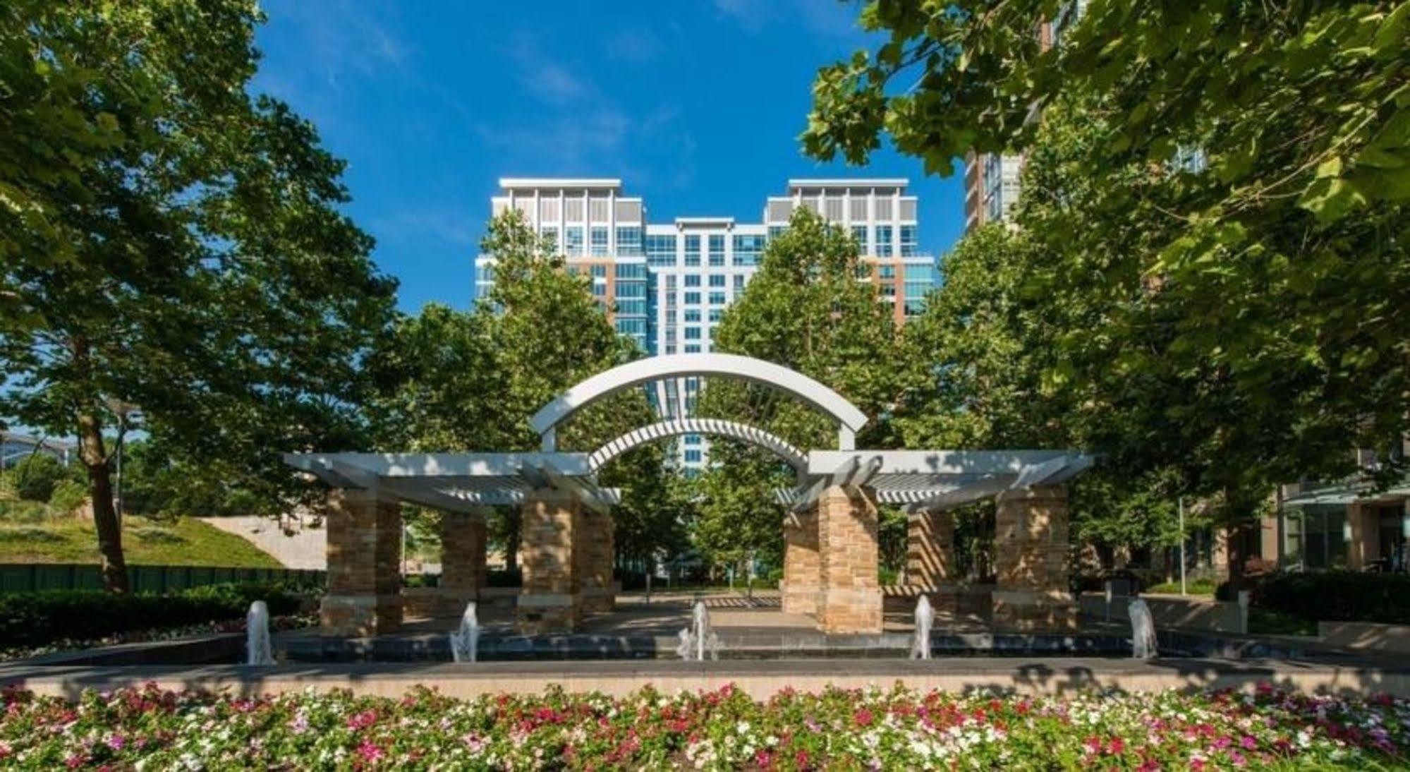 Ovation At Park Crest By Bridgestreet Hotell Tysons Corner Exteriör bild
