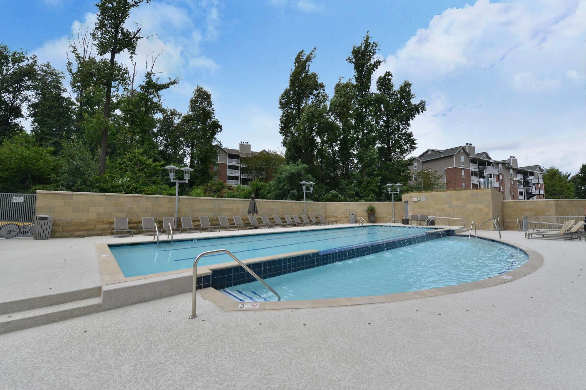 Ovation At Park Crest By Bridgestreet Hotell Tysons Corner Exteriör bild